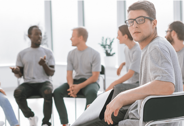 Oui, les réunions de plus de 150 personnes peuvent être efficaces ! Entrez dans le monde du Forum Ouvert.